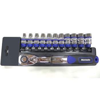 Ratelsleutel NORAUTO + 11 doppen 1/2